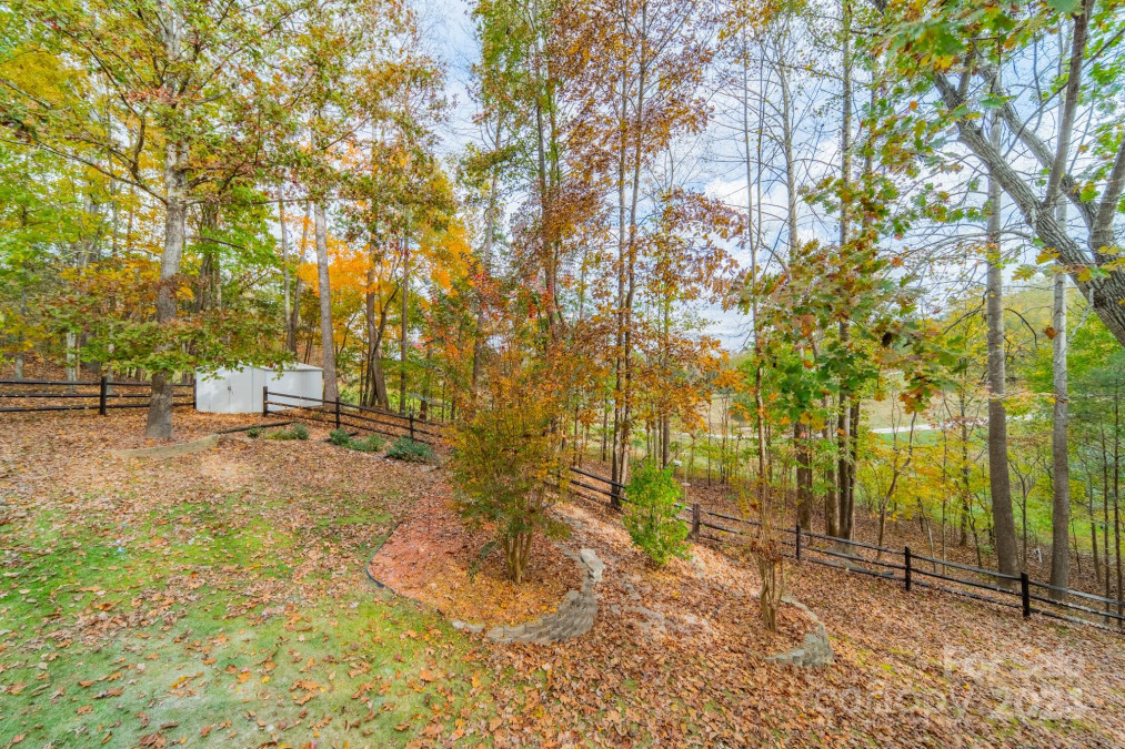 5306 Club View Dr Concord, NC 28025