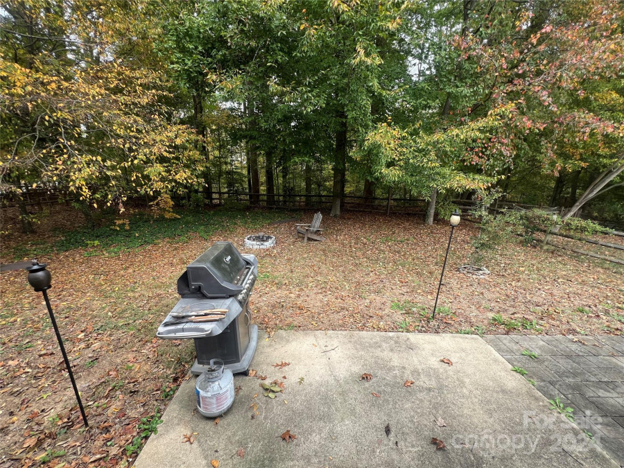 1707 Colin Creek Ln Charlotte, NC 28214