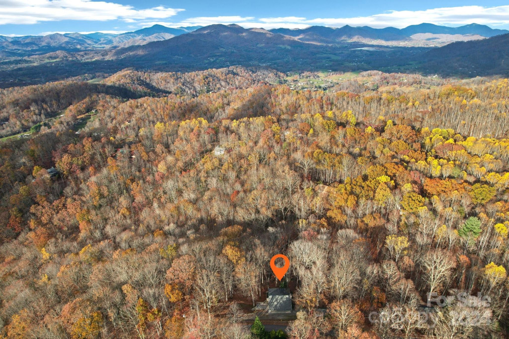 378 Brandywine Rd Waynesville, NC 28786