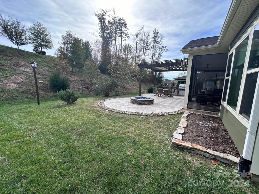 131 Chimney Rock Ct Denver, NC 28037