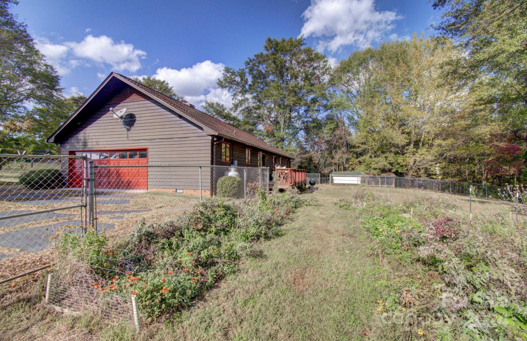 741 New Hope Rd Rutherfordton, NC 28139