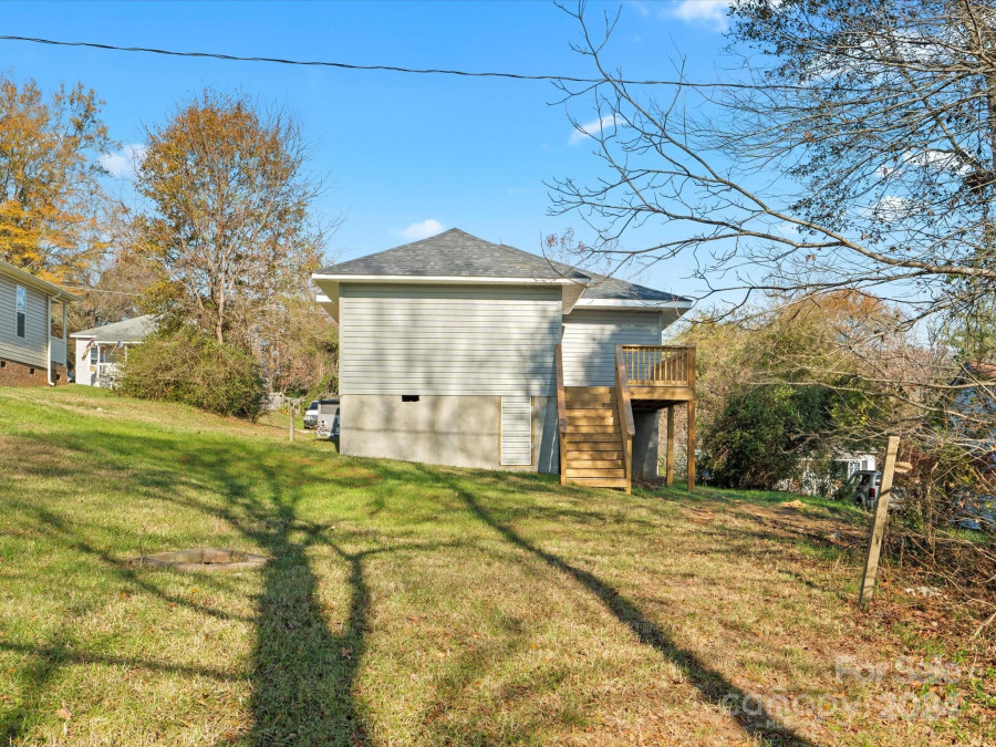 306 Flat Rock St Clover, SC 29710