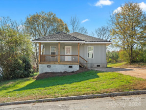 306 Flat Rock St Clover, SC 29710