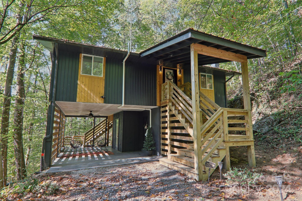 315 Bear Cove Rd Bryson City, NC 28713