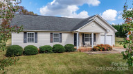 2972 Country Crossing Dr Lincolnton, NC 28092