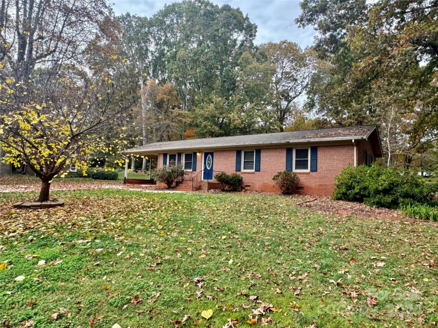 137 Brady Ln Statesville, NC 28625