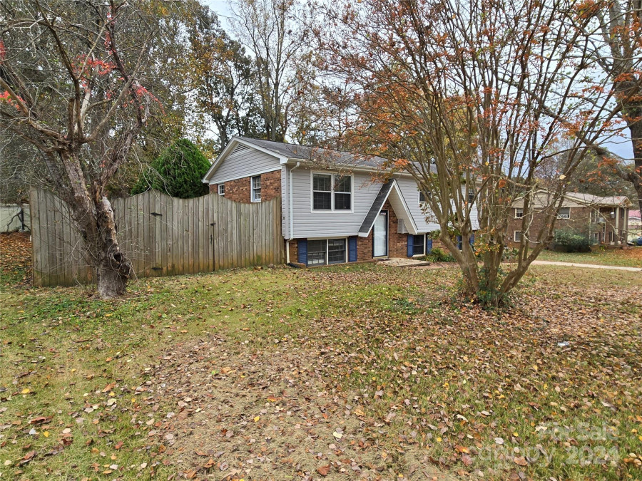 3705 Weyland Dr Conover, NC 28613