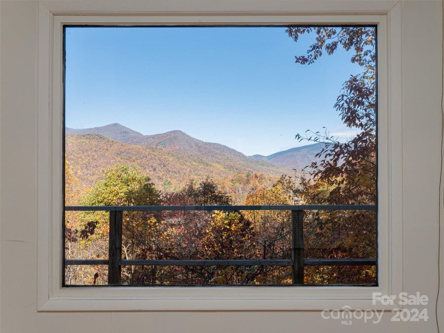 84 Penland Cove Rd Black Mountain, NC 28711