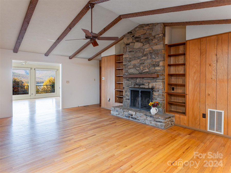 84 Penland Cove Rd Black Mountain, NC 28711