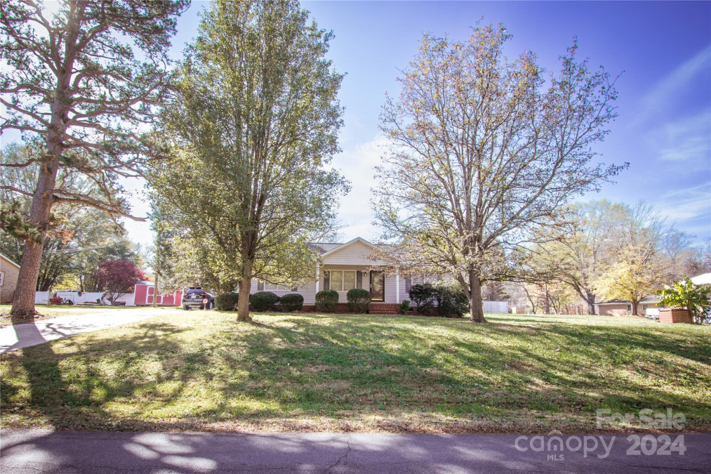 100 Christopher Ave Mount Holly, NC 28120