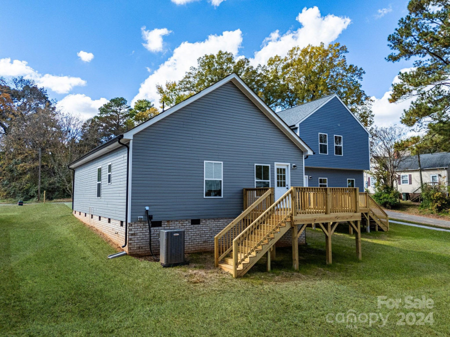 606 Meadow St Spencer, NC 28159