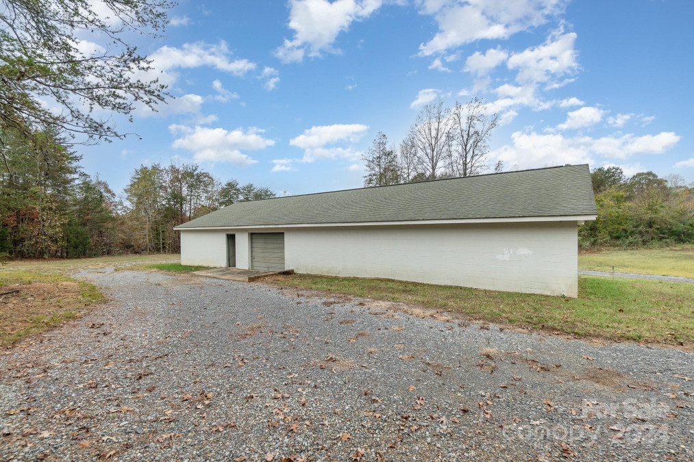 2830 Sparrow Springs Rd Gastonia, NC 28052