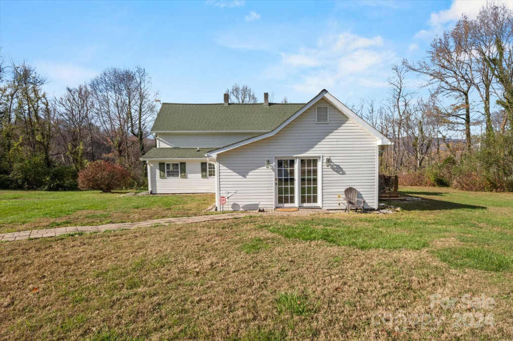 78 Old Linville Rd Marion, NC 28752