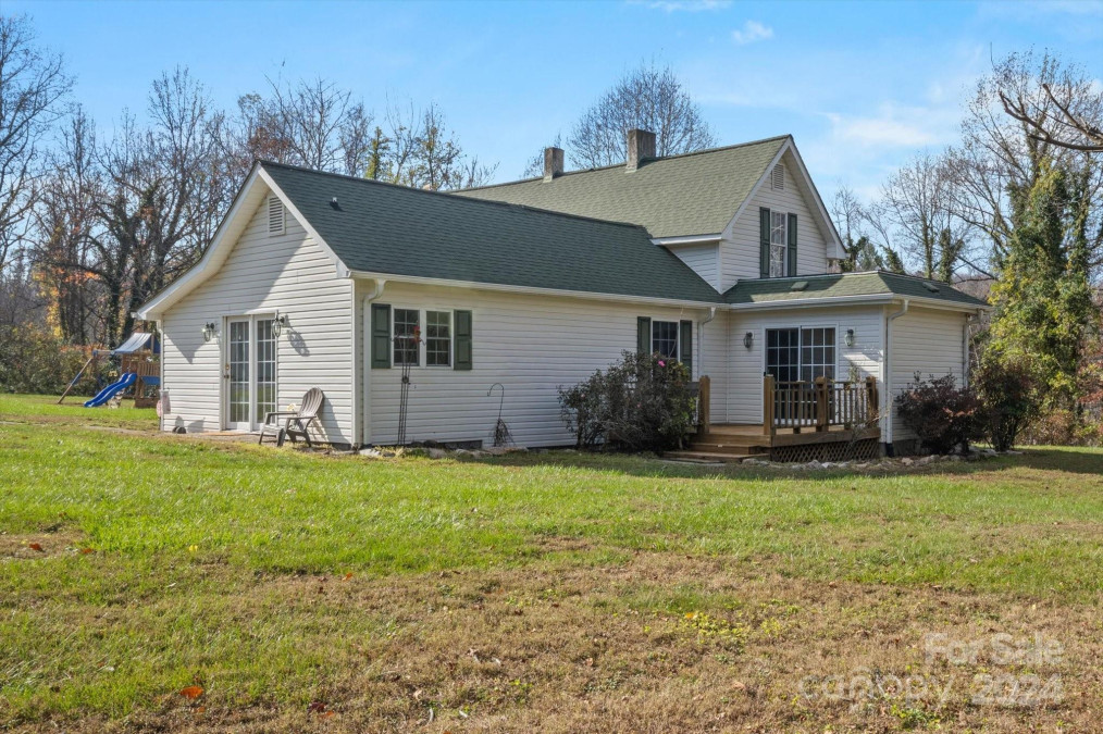 78 Old Linville Rd Marion, NC 28752