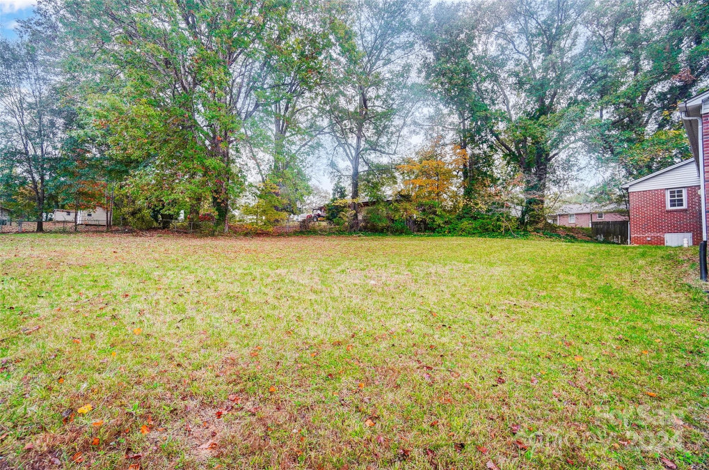 403 Little St Lincolnton, NC 28092