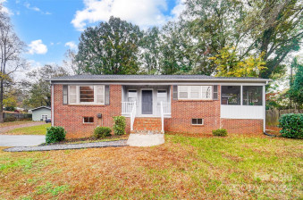 403 Little St Lincolnton, NC 28092