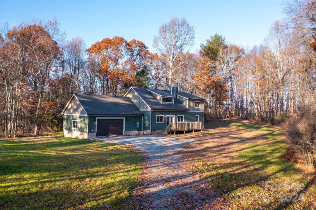 486 Hunter Lysik Way Laurel Springs, NC 28644