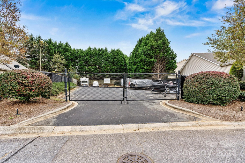 191 Oak Village Pw Mooresville, NC 28117