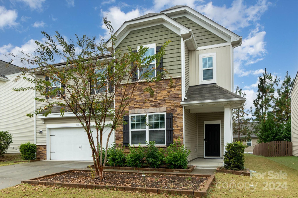 10365 Hillsborough St Huntersville, NC 28078