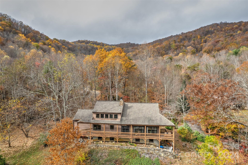 317 Kelly Springs Rd Waynesville, NC 28786