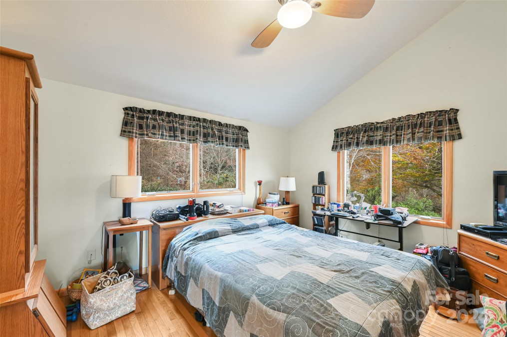 317 Kelly Springs Rd Waynesville, NC 28786