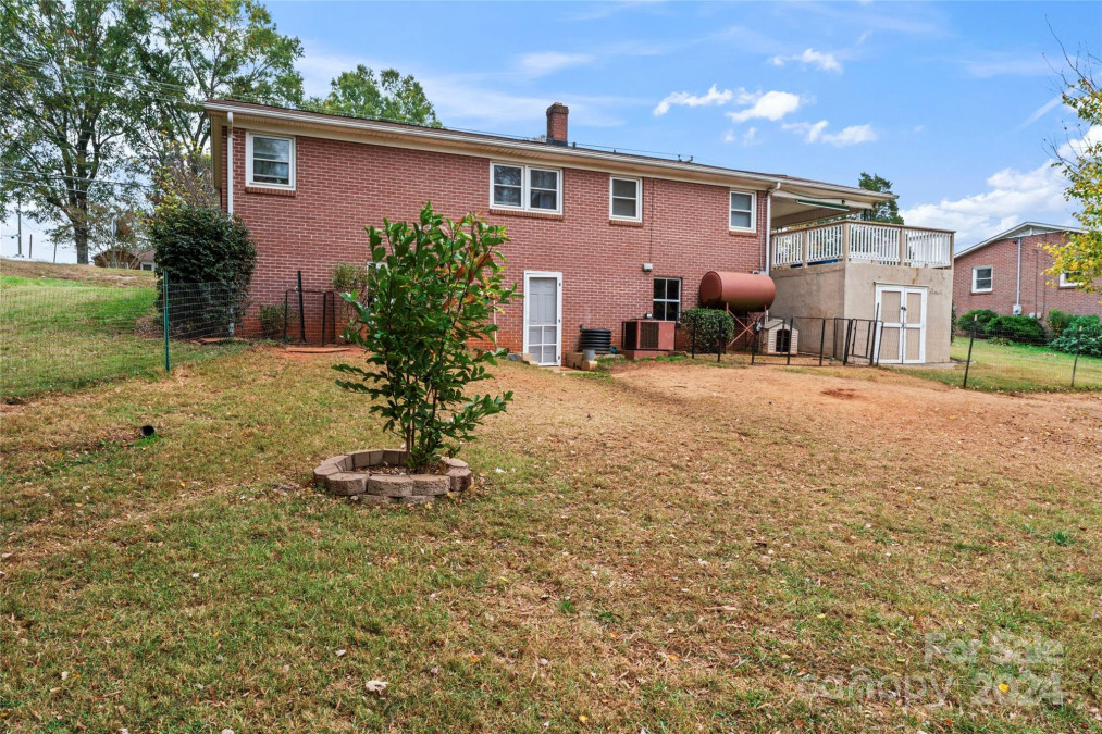 3401 Us 321 Hw Newton, NC 28658