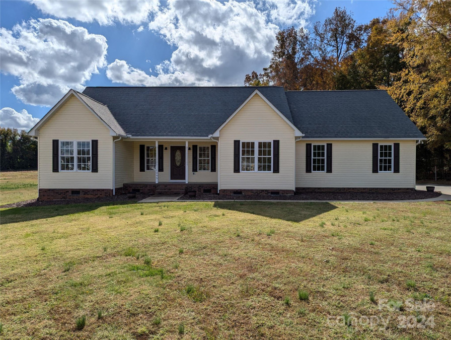 1095 Lucky Ln Salisbury, NC 28146