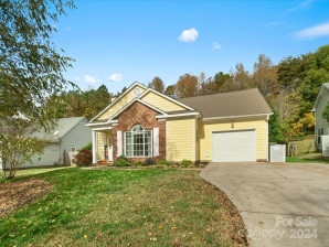 11305 Clayford Rg Charlotte, NC 28215