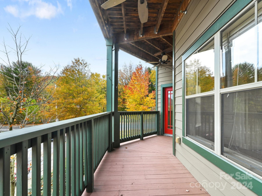 9 Kenilworth Knoll Asheville, NC 28805