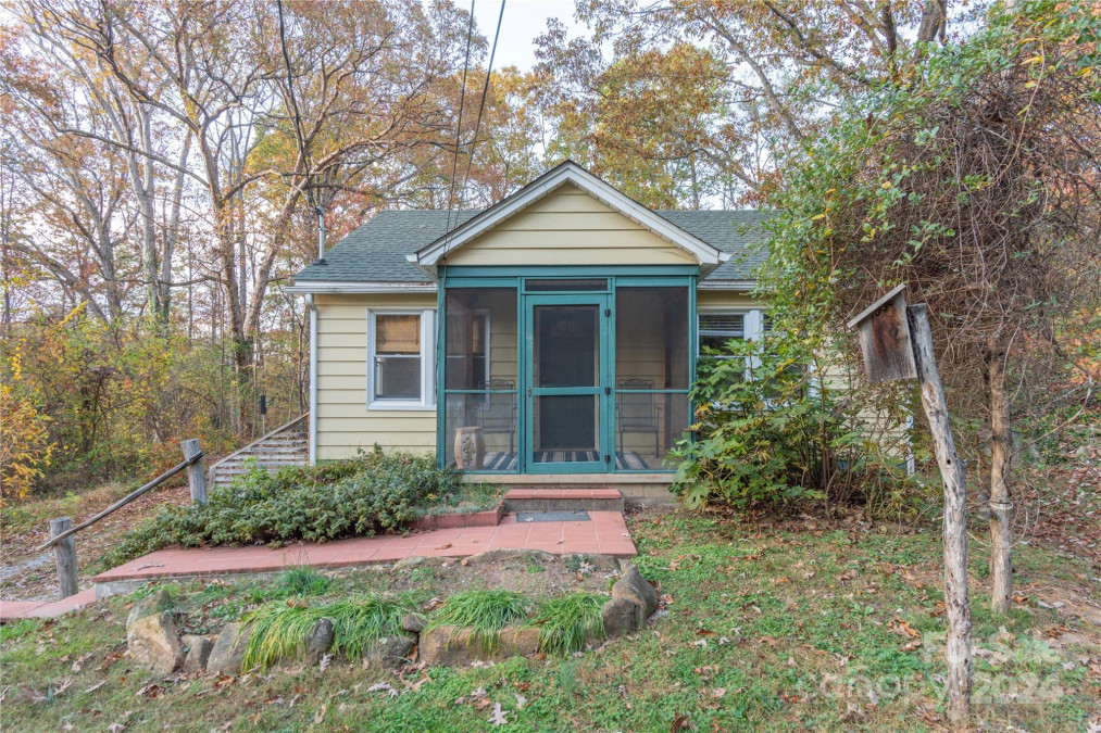 50 Breckenridge Pw Asheville, NC 28804