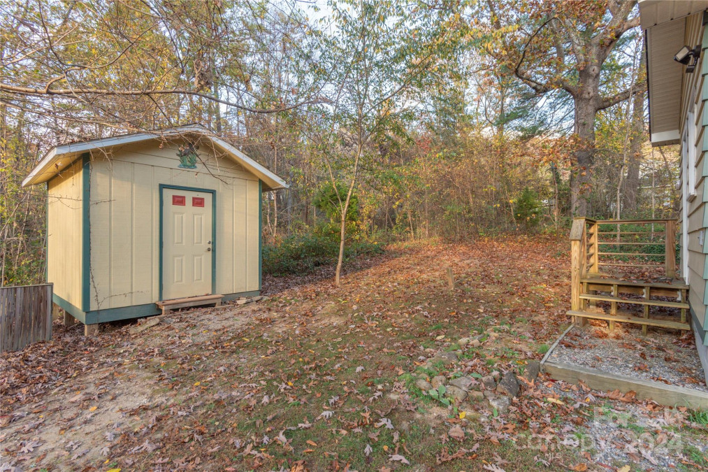 50 Breckenridge Pw Asheville, NC 28804