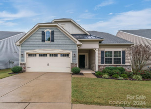 1917 Sapphire Meadow Dr Fort Mill, SC 29715