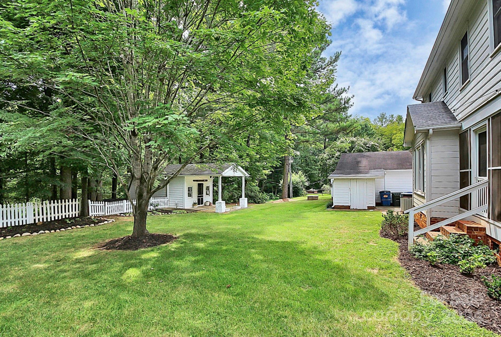 5312 Country Woods Dr Mint Hill, NC 28227