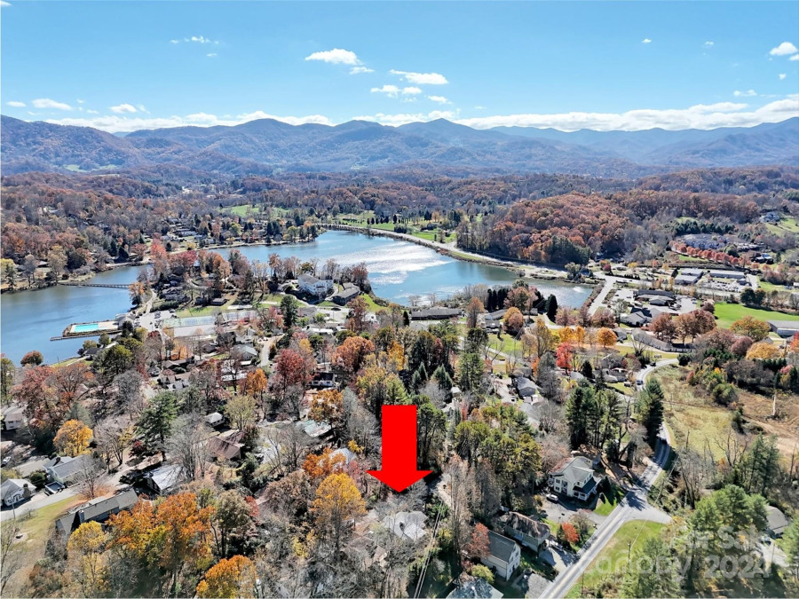 99 White Dogwood Ln Lake Junaluska, NC 28745