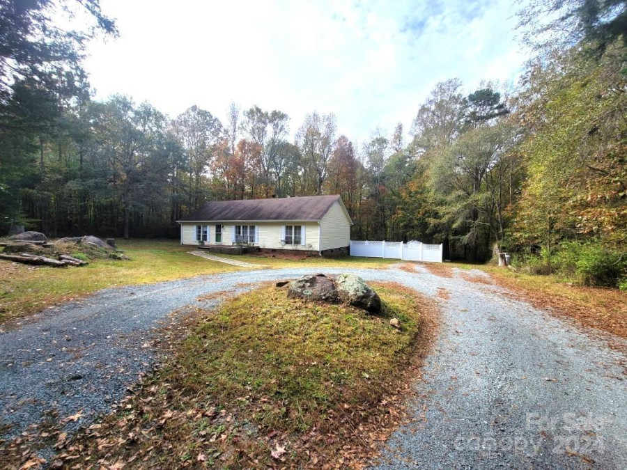 9009 Quail Roost Dr Waxhaw, NC 28173