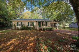 1405 16th Avenue St Hickory, NC 28601