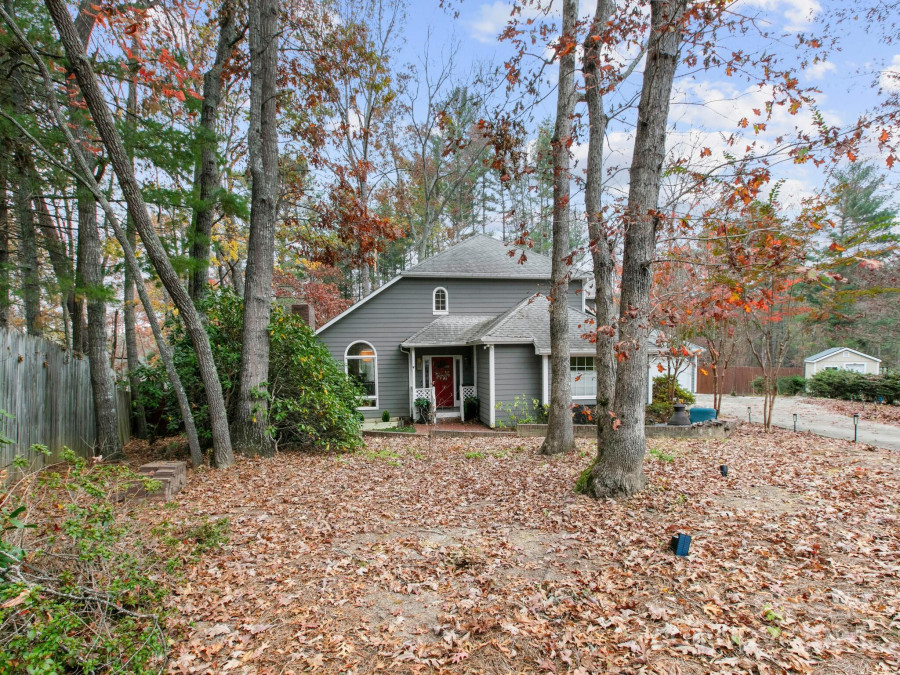 3 White Rock Ct Arden, NC 28704