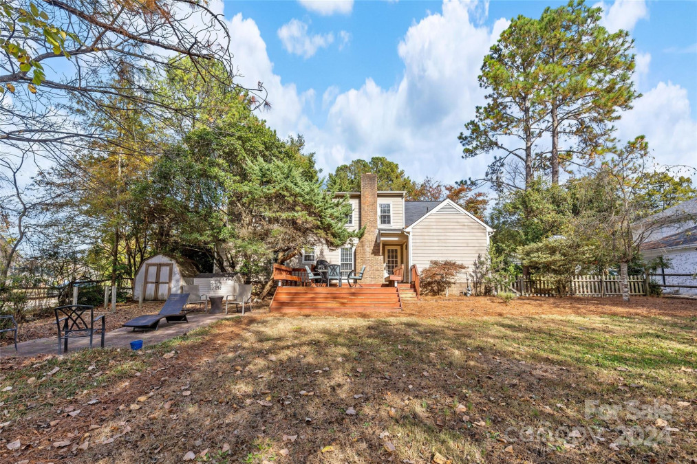 5215 Macandrew Dr Charlotte, NC 28226