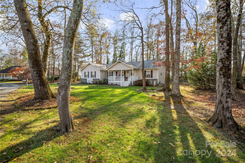 21 Partridge Berry Loop Mills River, NC 28759