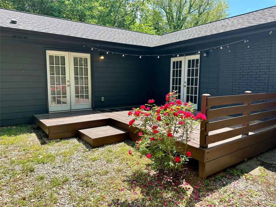 3452 Airlie St Charlotte, NC 28205