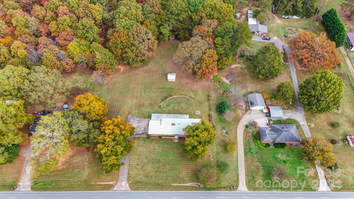 5692 Lee Cline Rd Conover, NC 28613