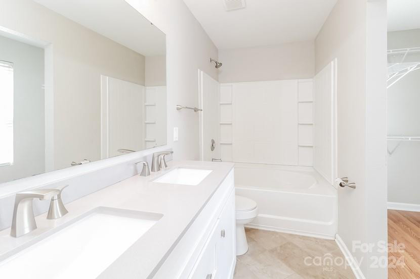 612 Carybrook Ct York, SC 29745