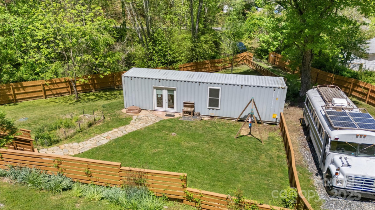 89 Flynn Branch Rd Asheville, NC 28804