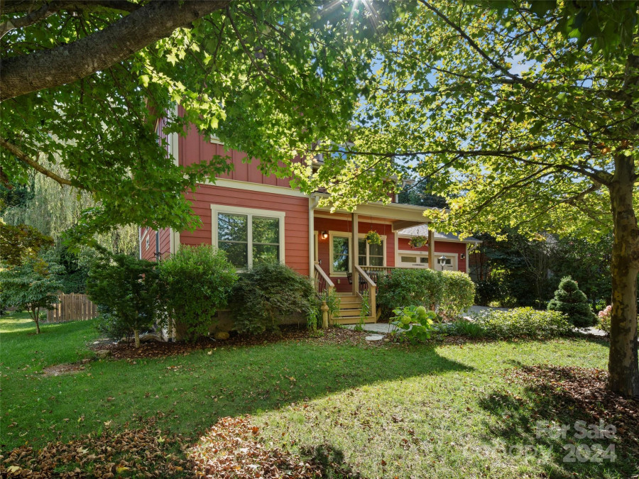 43 River Stone Trl Asheville, NC 28805