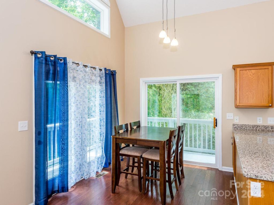 122 Maney Ave Asheville, NC 28804