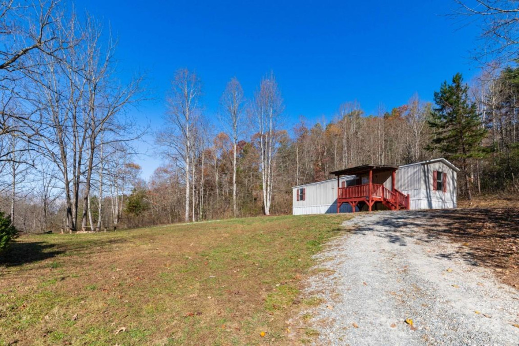 1551 Sawmill Creek Rd Bryson City, NC 28713