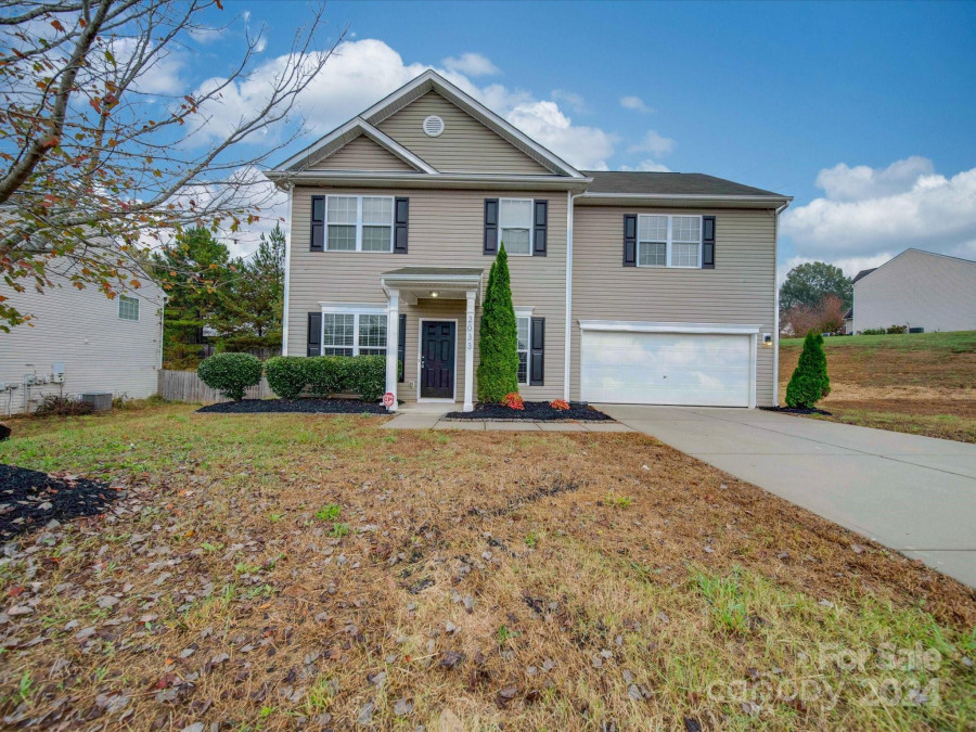 2033 Roscommon Dr Clover, SC 29710