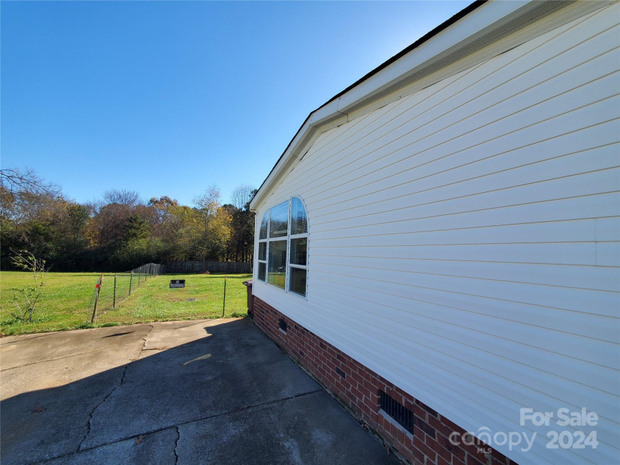 590 County Line Rd Stony Point, NC 28678