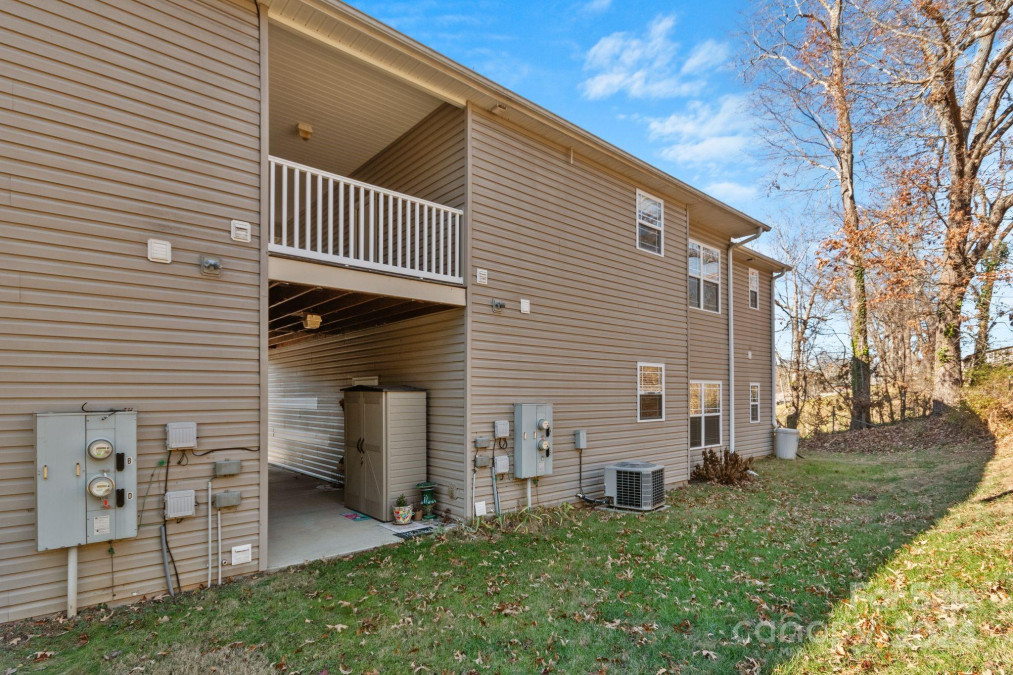 6 Northbrook Pl Asheville, NC 28804