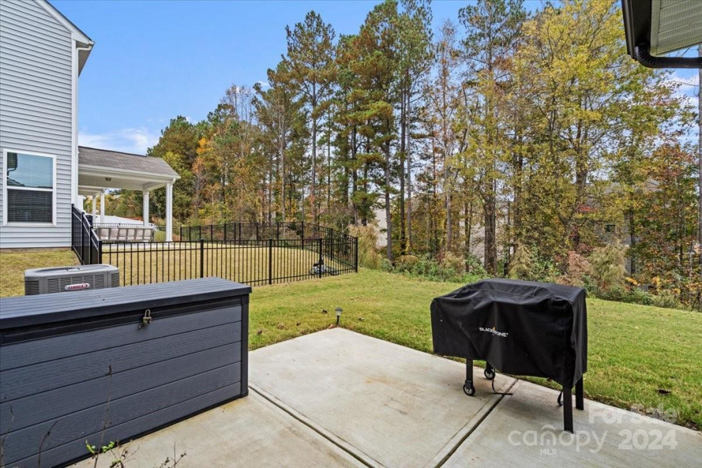 122 Heart Pine Ln Statesville, NC 28677